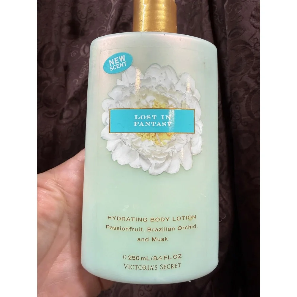 Victoria's Secret‎ Lost in Fantasy Body Lotion 8.4oz 1/2 Full